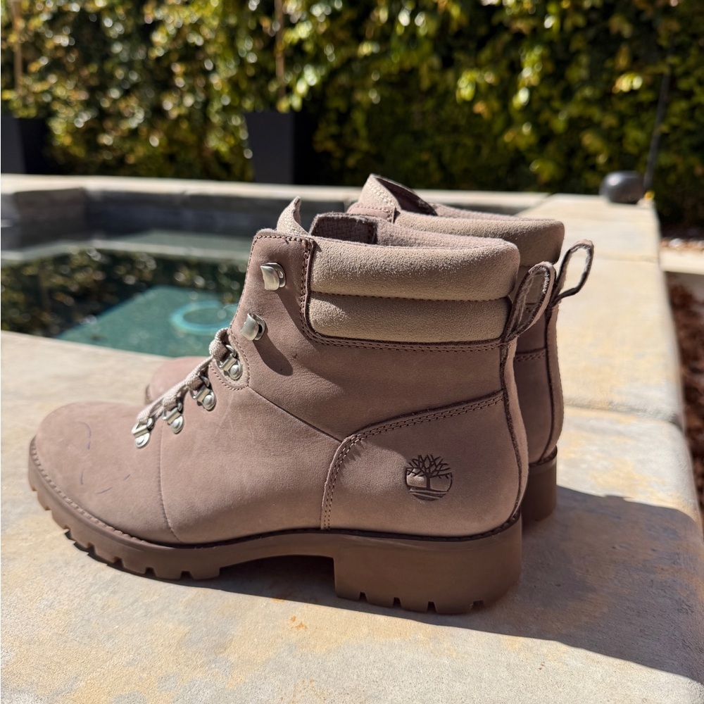 Timberland Women's Tan Ankle Boots , Timbs Size 8.5